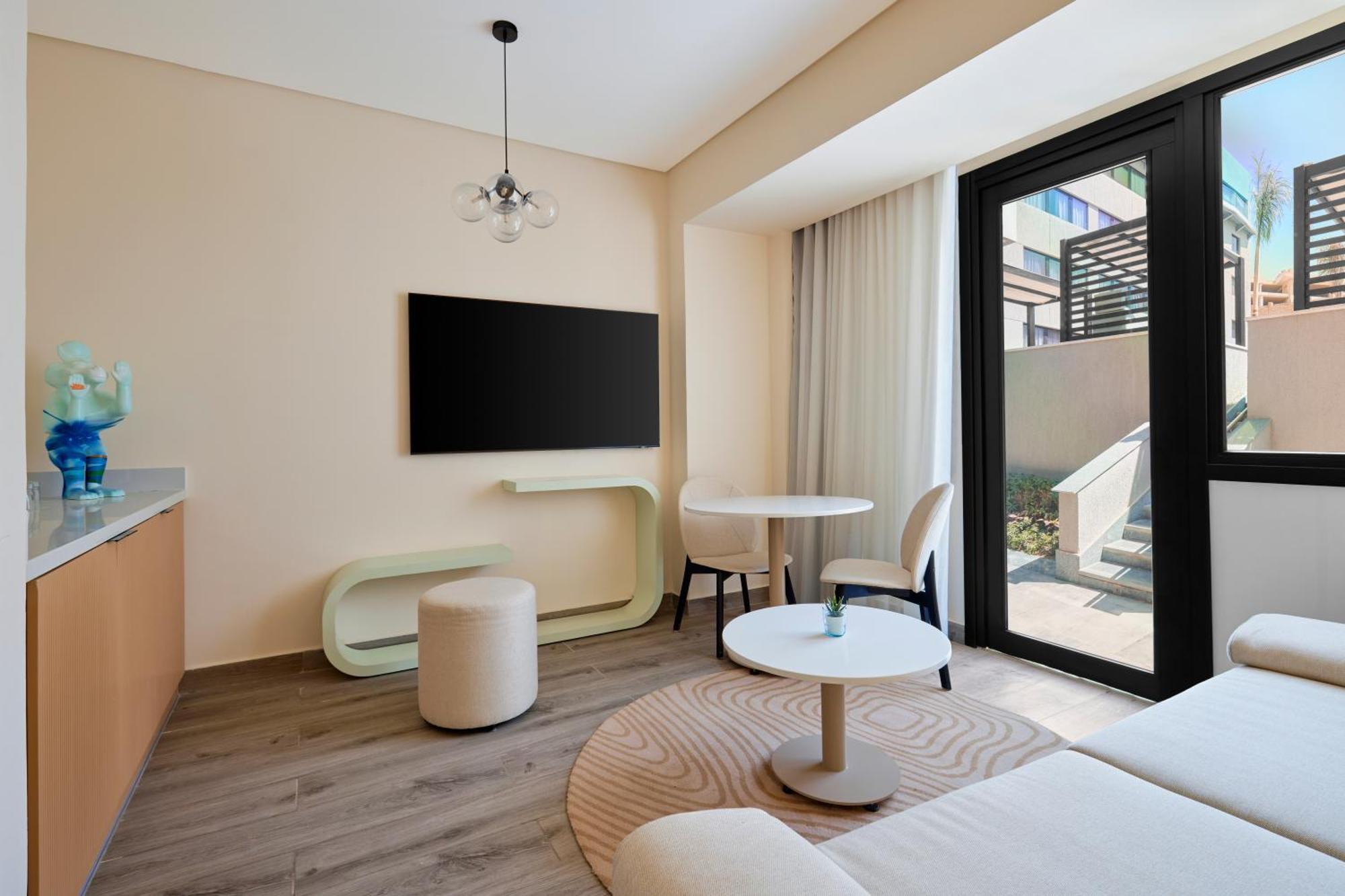 Hyatt Centric Cairo West Hotel Abu Rawwash Exterior photo
